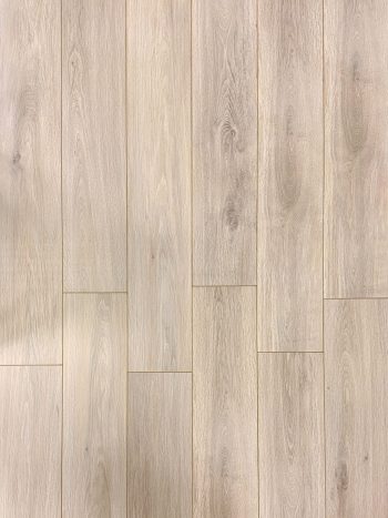 Tectona Oak | EIR AC-5 Laminate Flooring 14mm × 195mm × 1215mm